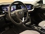 Opel Mokka-e Level 3 50 kWh - SOH 99,8 % !!- NAVIGATIE - PARKEERSENSOREN VOOR/ ACHTER - TWO TONE LAK - 17 INCH LICHT METALEN VELGEN - DODEHOEK DETECTIE - KEYLESS ENTRY/ START - LICHT/ REGENSENSOR - CAMERA