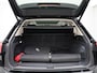 Volkswagen Touareg 3.0 TSi eHybrid 4MOTION Elegance 381 PK | V6 | Luchtvering | Plug-In | Nightvision | Panorama Dak | Trekhaak | Head-Updisplay | Stoelverwarming Voor & Achter | Dynaudio | Geheugenfunctie stoelen | Dealer Onderhouden
