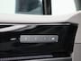 Volkswagen Touareg 3.0 TSi eHybrid 4MOTION Elegance 381 PK | V6 | Luchtvering | Plug-In | Nightvision | Panorama Dak | Trekhaak | Head-Updisplay | Stoelverwarming Voor & Achter | Dynaudio | Geheugenfunctie stoelen | Dealer Onderhouden