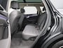 Volkswagen Touareg 3.0 TSi eHybrid 4MOTION Elegance 381 PK | V6 | Luchtvering | Plug-In | Nightvision | Panorama Dak | Trekhaak | Head-Updisplay | Stoelverwarming Voor & Achter | Dynaudio | Geheugenfunctie stoelen | Dealer Onderhouden