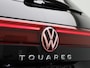 Volkswagen Touareg 3.0 TSi eHybrid 4MOTION Elegance 381 PK | V6 | Luchtvering | Plug-In | Nightvision | Panorama Dak | Trekhaak | Head-Updisplay | Stoelverwarming Voor & Achter | Dynaudio | Geheugenfunctie stoelen | Dealer Onderhouden