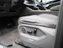 Volkswagen Touareg 3.0 TSi eHybrid 4MOTION Elegance 381 PK | V6 | Luchtvering | Plug-In | Nightvision | Panorama Dak | Trekhaak | Head-Updisplay | Stoelverwarming Voor & Achter | Dynaudio | Geheugenfunctie stoelen | Dealer Onderhouden