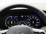 Volkswagen Touareg 3.0 TSi eHybrid 4MOTION Elegance 381 PK | V6 | Luchtvering | Plug-In | Nightvision | Panorama Dak | Trekhaak | Head-Updisplay | Stoelverwarming Voor & Achter | Dynaudio | Geheugenfunctie stoelen | Dealer Onderhouden