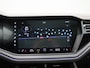 Volkswagen Touareg 3.0 TSi eHybrid 4MOTION Elegance 381 PK | V6 | Luchtvering | Plug-In | Nightvision | Panorama Dak | Trekhaak | Head-Updisplay | Stoelverwarming Voor & Achter | Dynaudio | Geheugenfunctie stoelen | Dealer Onderhouden