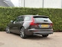 Volvo V60 2.0 T6 Plug-in hybrid AWD Plus Dark | Harman/Kardon | Stoel & Stuur verwarming | Trekhaak |