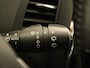 Renault Captur 0.9 TCe Dynamique - ACHTERUITRIJCAMERA - PARKEERSENSOREN ACHTER - BUITENSPIEGELS ELEKTRISCH INKLAPBAAR - APPLE CARPLAY/ANDROID AUTO - AIRCO (AUTOMATISCH) - LICHTMETALEN VELGEN 17" - KEYLESS ENTRY - NAVIGATIE FULL MAP