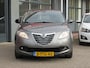 Lancia Ypsilon 0.9 TwinAir Silver Plus | Airco | Hoge Zit | Parkeersensoren | ISOFIX | 5-Deurs |