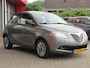 Lancia Ypsilon 0.9 TwinAir Silver Plus | Airco | Hoge Zit | Parkeersensoren | ISOFIX | 5-Deurs |