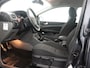 Ford Focus 1.8 Limited 126 pk, Airco, Bluetooth, Boordcomputer, Cruise control, Parkeersensoren achter, Elektronische remkrachtverdeling, Elektronisch Stabiliteits Programma, Verwarmde voorruit Deze Ford Focus 1.8 Limited uit 2010 bewijst dat je niet nieuw hoeft te rijden om kwaliteit en comfort te ervaren. Met zijn krachtige 1.8-liter motor en fijne rijgedrag is hij ideaal voor zow
