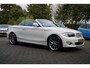 BMW 1-Serie Cabrio 118i Exclusive Edition 143pk Airco/Cruise/Stoelverwarming/Bluetooth/Leder/PDC/RadioCD.AUX.USB/18"LM/Parelmoer