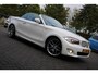 BMW 1-Serie Cabrio 118i Exclusive Edition 143pk Airco/Cruise/Stoelverwarming/Bluetooth/Leder/PDC/RadioCD.AUX.USB/18"LM/Parelmoer