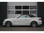 BMW 1-Serie Cabrio 118i Exclusive Edition 143pk Airco/Cruise/Stoelverwarming/Bluetooth/Leder/PDC/RadioCD.AUX.USB/18"LM/Parelmoer