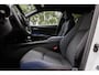 Toyota C-HR 2.0 180pk Hybrid Bi-Tone Trekhaak/ Stoelverwarming/ Full LED/ Carplay/ JBL audio/ Camera
