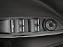 Ford Focus Wagon 1.0 Titanium | Parkeerhulp voor en achter | Navigatie | Keyless Start | Clima |