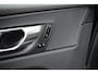 Volvo XC60 T6 Plug-in hybrid AWD Plus Black Edition | Achterbank verwarmd | Achteruitrijcamera | Alarmsysteem