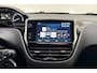 Peugeot 208 1.2 PureTech Signature 110 PK | Automaat | Apple Carplay | Parkeersensor | Navigatie | Cruise Control | Airco | Licht Metalen Velgen | 1e eigenaar
