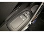 Peugeot 208 1.2 PureTech Signature 110 PK | Automaat | Apple Carplay | Parkeersensor | Navigatie | Cruise Control | Airco | Licht Metalen Velgen | 1e eigenaar