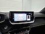 Peugeot 2008 GT Hybrid 145pk Automaat | Navigatie | Achteruitrijcamera | Climate Control | Adaptieve Cruise Control | Full Led koplampen | Parkeersensoren v+a | Keyless | Armsteun | Draadloze Apple Carplay / Android Auto | Digitaal instrumentenpaneel | DAB+ radio | Afwijkende dakkleur | Donker getint glas | 17" lichtmetalen velgen |