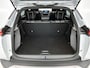 Peugeot 2008 GT Hybrid 145pk Automaat | Navigatie | Achteruitrijcamera | Climate Control | Adaptieve Cruise Control | Full Led koplampen | Parkeersensoren v+a | Keyless | Armsteun | Draadloze Apple Carplay / Android Auto | Digitaal instrumentenpaneel | DAB+ radio | Afwijkende dakkleur | Donker getint glas | 17" lichtmetalen velgen |