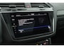 Volkswagen Tiguan 1.4 TSI 245pk eHybrid R-Line Business+ Black Style Panoramadak Trekhaak Stoelverwarming