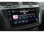 Volkswagen Tiguan 1.4 TSI 245pk eHybrid R-Line Business+ Black Style Panoramadak Trekhaak Stoelverwarming