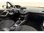 Peugeot 2008 1.2 PureTech Active | Navigatie | Panoramadak | Trekhaak | Climate Control | Parkeersensoren achter |