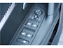 Peugeot 2008 1.2 PURETECH 100PK ALLURE | Climate controle | Cruise Controle | 17'' Lichtmetalen velgen | 360° camera | Navigatie | Achterbank in delen neerklapbaar | Achteruitrijcamera | Achteruitrijcamera