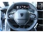 Peugeot 2008 1.2 PURETECH 100PK ALLURE | Climate controle | Cruise Controle | 17'' Lichtmetalen velgen | 360° camera | Navigatie | Achterbank in delen neerklapbaar | Achteruitrijcamera | Achteruitrijcamera