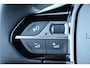 Peugeot 2008 1.2 PURETECH 100PK ALLURE | Climate controle | Cruise Controle | 17'' Lichtmetalen velgen | 360° camera | Navigatie | Achterbank in delen neerklapbaar | Achteruitrijcamera | Achteruitrijcamera