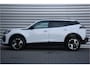 Peugeot 2008 1.2 PURETECH 100PK ALLURE | Climate controle | Cruise Controle | 17'' Lichtmetalen velgen | 360° camera | Navigatie | Achterbank in delen neerklapbaar | Achteruitrijcamera | Achteruitrijcamera