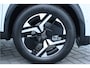 Peugeot 2008 1.2 PURETECH 100PK ALLURE | Climate controle | Cruise Controle | 17'' Lichtmetalen velgen | 360° camera | Navigatie | Achterbank in delen neerklapbaar | Achteruitrijcamera | Achteruitrijcamera