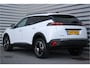 Peugeot 2008 1.2 PURETECH 100PK ALLURE | Climate controle | Cruise Controle | 17'' Lichtmetalen velgen | 360° camera | Navigatie | Achterbank in delen neerklapbaar | Achteruitrijcamera | Achteruitrijcamera