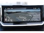 Peugeot 2008 1.2 PURETECH 100PK ALLURE | Climate controle | Cruise Controle | 17'' Lichtmetalen velgen | 360° camera | Navigatie | Achterbank in delen neerklapbaar | Achteruitrijcamera | Achteruitrijcamera