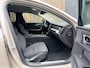 Volvo V60 2.0 B3 Essential Automaat | Google Maps Navigatiesysteem | Apple CarPlay | LED verlichting | Stoel & stuurwielverwarming | Cruise & Climate control | Draadloze telefoonlader | Achteruitrijcamera | Parkeersensoren achter