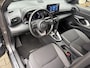 Toyota Yaris Cross 1.5 Hybrid Dynamic | Sensoren | Blindspot | Stuur + stoelverwarm