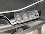 Toyota C-HR 1.8 Hybrid Dynamic Automaat | Trekhaak | Navi | LM