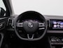 Skoda Karoq 1.5 TSI ACT Business Edition 150PK DSG Pano-Schuifdak, Canton Audio, Keyless, Memorystoel, Adaptieve Cruise Control, Achteruitrijcamera, Side Assist, Navi, Stoelverwarming, Voorruitverwarming, 18" LM Velgen