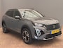 Peugeot 2008 1.2 Hybrid 136 Allure Parkeersensoren Rondom | Digitaal Dashboard | Carplay | 17" Lichtmetaal | Leder/Stof | Cruise | Climate | Airco (automatisch) | Apple Carplay/Android Auto|telefoonintegratie premium | Cruise control