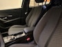 Peugeot 2008 1.2 Hybrid 136 Allure Parkeersensoren Rondom | Digitaal Dashboard | Carplay | 17" Lichtmetaal | Leder/Stof | Cruise | Climate | Airco (automatisch) | Apple Carplay/Android Auto|telefoonintegratie premium | Cruise control