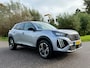 Peugeot 2008 1.2 Hybrid 136 GT Automaat | 360 Camera | Navi | Apple CarPlay/Android Auto | H-Leder | Clima | PDC | Cruise | LED |