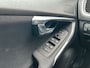 Volvo V40 1.6 T2 | 1e Eig. | 100% dealer onderhouden | Trekhaak | Navi | Clima | Park. sensor | Cruise |