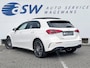 Mercedes-Benz A-klasse 250 e Business Solution AMG Limited | Pano | Ambient Light | Camera | LED | MBUX | 19 inch