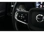 Volvo XC40 1.5 T5 Recharge Inscription | Pano | Trekhaak | Pilot Assist | Achterbank verwarmd | Leder! |