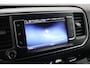 Toyota ProAce Worker 2.0 D-4D Professional Long | Trekhaak | Dubbele schuifdeur | Navigatie | Keyless | Parkeersensoren achter | Camera | 3-zits | Cruise Control | Clima | 16 inch