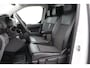 Toyota ProAce Worker 2.0 D-4D Professional Long | Trekhaak | Dubbele schuifdeur | Navigatie | Keyless | Parkeersensoren achter | Camera | 3-zits | Cruise Control | Clima | 16 inch