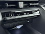 Toyota C-HR 1.8 Hybrid 140 Dynamic | Navigatie | Dodehoek detectie | Parkeersensoren voor/achter | Adaptive Cruise | Keyless | Clima | Camera | Apple Carplay / Android Auto | 18 inch