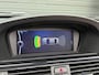 BMW 3-Serie E93 LCI 320d Cabriolet High Executive Aut.-6 | 73.755 km.! | 2e eigenaresse | 100% dealer-onderhouden | Youngtimer | Bijtellingsvriendelijk! |