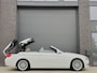 BMW 3-Serie E93 LCI 320d Cabriolet High Executive Aut.-6 | 73.755 km.! | 2e eigenaresse | 100% dealer-onderhouden | Youngtimer | Bijtellingsvriendelijk! |