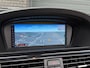 BMW 3-Serie E93 LCI 320d Cabriolet High Executive Aut.-6 | 73.755 km.! | 2e eigenaresse | 100% dealer-onderhouden | Youngtimer | Bijtellingsvriendelijk! |