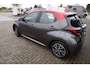 Toyota Yaris 1.5 Hybrid 115 Active ,Two-tone , Incl 12 mnd bovag garantie